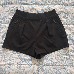 Zara Pleated Black Shorts Size XS